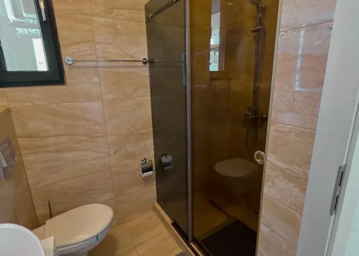 Seaview Lotus - Between Opera & White Tower