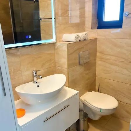 Seaview Lotus - Between Opera & White Tower Appartement